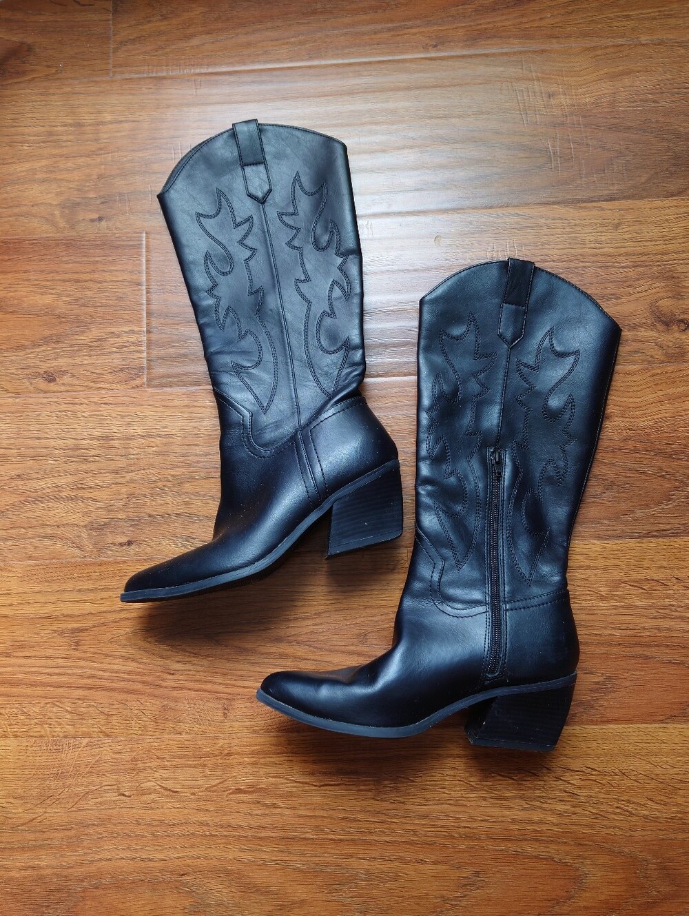 Madden NYC Black Western Boots Size 8